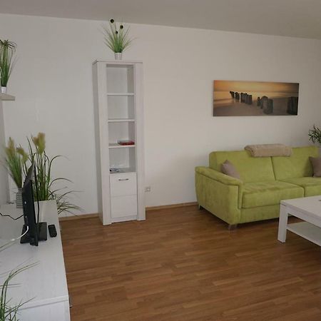Ferienwohnungen Ruegen Findling Breege Esterno foto