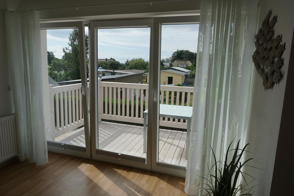 Ferienwohnungen Ruegen Findling Breege Esterno foto