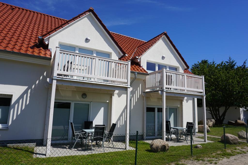 Ferienwohnungen Ruegen Findling Breege Esterno foto